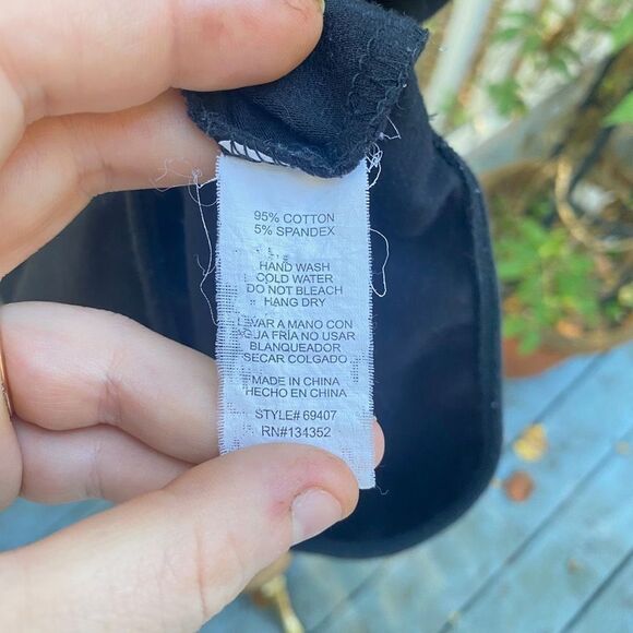 Forever 21 Black V-Neck Racerback Tank Top Bodysuit - Picture 7 of 7